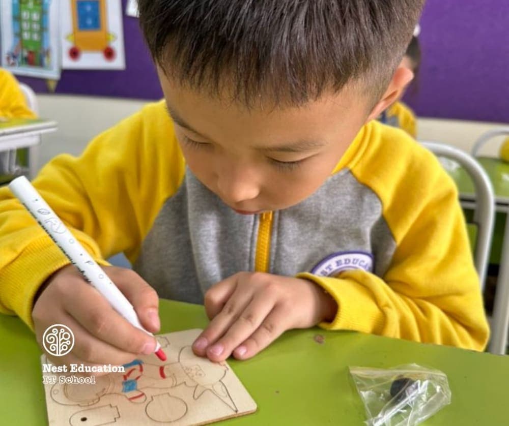 Хүүхэд бүрийн сонирхлыг дэмжиж, авьяасыг хөгжүүлэх орон зай. 🚀
Нэст Эдүкэйшн IT сургуулийн бага ангиудад нийт 14 төрлийн дугуйлан амжилттай хичээллэж эхэллээ. 